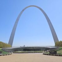 Gateway Arch National Park St. Louis, Missouri<br>
Wahrzeichen der Stadt und einziger Nationalpark in Missouri Gateway Arch National Park St. Louis, Missouri