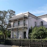 Garden District New Orleans, Louisiana<br>
Villenviertel mit rund 2.000 prachtvollen Häusern Garden District New Orleans, Louisiana