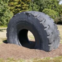 "Earthmover" von Marie Watt