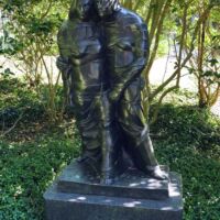 "Ruth and Naomi" von Leonard Baskin