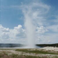 Old Faithful im Yellowstone National Park, Wyoming
