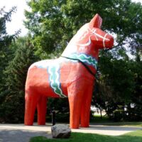 Dala Horse im Scandinavian Heritage Park in Minot, North Dakota