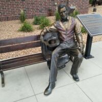 Abraham Lincoln vor dem Sportgeschäft Scheels in Fargo, North Dakota
