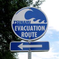Tsunami Evakuierungs-Route im Olympic National Park, Washington Tsunami Evakuierungs-Route im Olympic National Park, Washington