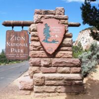 Parkeingang zum Zion National Park, Utah Parkeingang zum Zion National Park, Utah