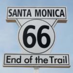 Historic Route 66 Road Marker auf der Santa Monica Pier, Kalifornien