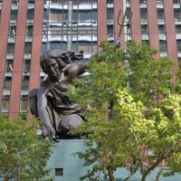 “Portlandia” von Raymond Kaskey am Portland Building