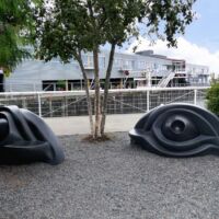 "Eye Benches III" von Louise Bourgeois