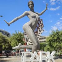 “Bliss Dance” von Marco Cochrane in The Park Las Vegas, Nevada