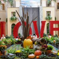 "LOVE" von Laura Kimpton im Venetian Las Vegas, Nevada