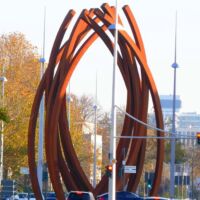 Helmut-Schmidt-Platz Bonn, Germany<br>
"ARC '89" von Bernar Venet ARC '89 (Bonn, Germany)