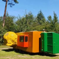 "Mobile Home for Kröller-Müller" von Joep van Lieshout