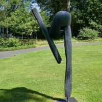 "The Cry" von Isamu Noguchi