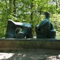 "Two Piece Reclining Figure No. 2" von Henry Moore