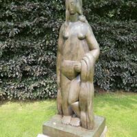 "Tall Standing Woman Draped" von Henri Laurens