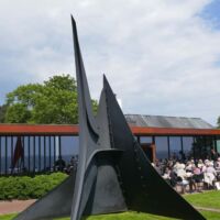 "Almost Snow Plow" von Alexander Calder