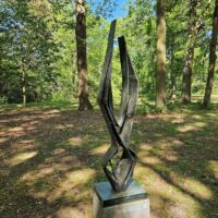 “Cantate Domino” von Barbara Hepworth