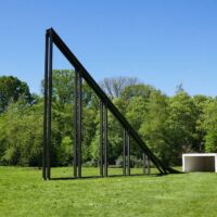 "Bidon Bleu“ von Roman Signer
