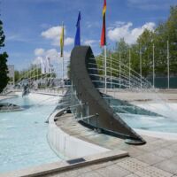 "Wasserrampen-Skulpturen" von Robert Jacobsen