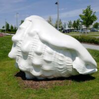 "Essence of the Pearl" von Marc Quinn